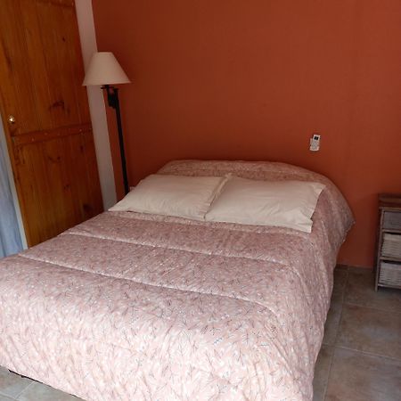 Monoambiente En Colonia Apartman Colonia del Sacramento Szoba fotó